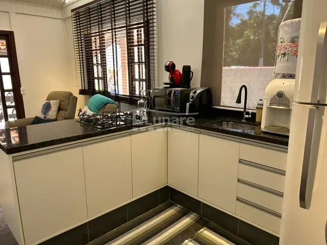 Casa com 400m² 5 quartos e 2 banheiros, à venda, no bairro Costa Do Sol em Bertioga