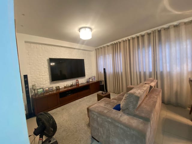 Casa com 89m² 3 quartos e 4 banheiros, à venda, no bairro Vila Valqueire em Rio de Janeiro