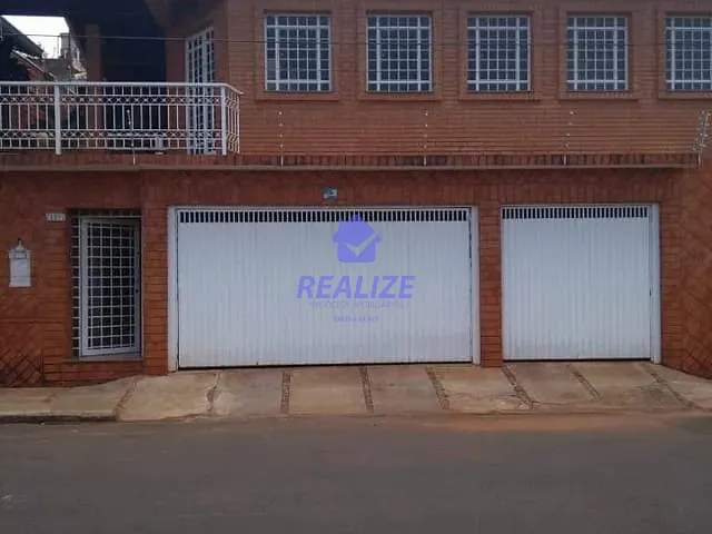 Casa 3 quartos e 1 banheiro, à venda, no bairro Vila São Lúcio em Botucatu
