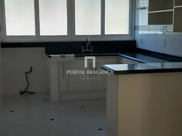 Casa com 570m² 4 quartos e 7 banheiros, à venda, no bairro Condominio Residencial Vereda América em Bragança Paulista