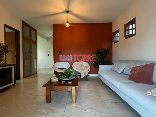 Casa 2 quartos e 2 banheiros, para alugar, no bairro Nossa Senhora da Vitória em Ilhéus
