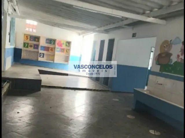 Casa com 300m², para alugar, no bairro Cidade Morumbi em São José dos Campos