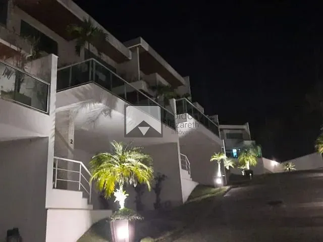 Casa com 360m² 3 quartos e 4 banheiros, à venda, no bairro Mata Paca em Niterói