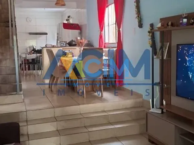Casa com 250m², à venda, no bairro Recanto Camanducaia em Jaguariúna