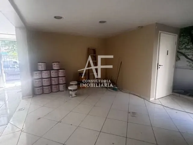 Casa com 480m², para alugar, no bairro Centro em Taubaté