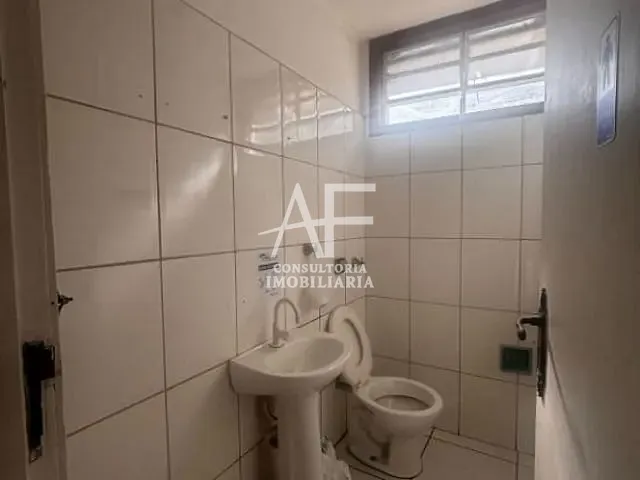Casa com 480m², para alugar, no bairro Centro em Taubaté