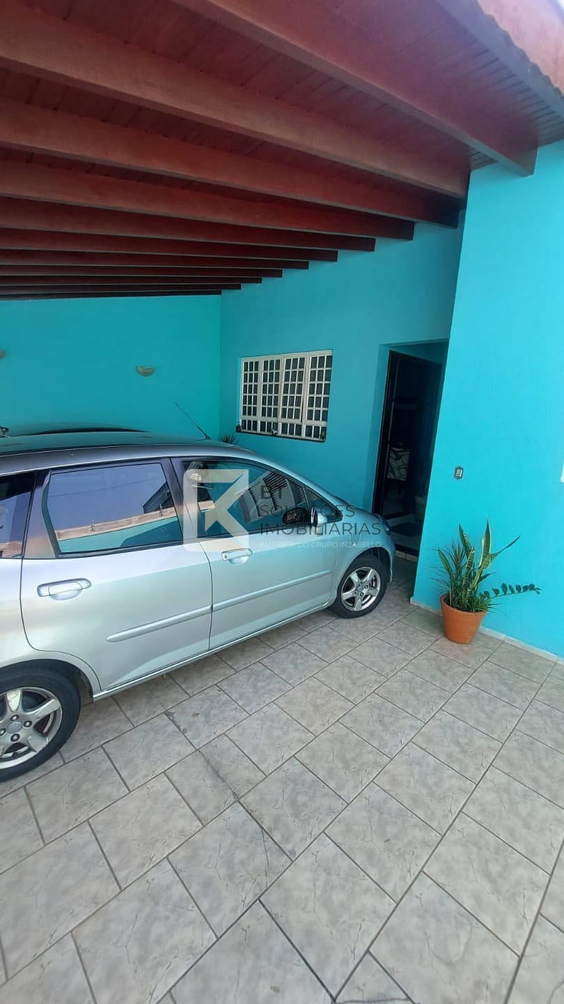 Casa à venda com 3 quartos, 208m² - Foto 2