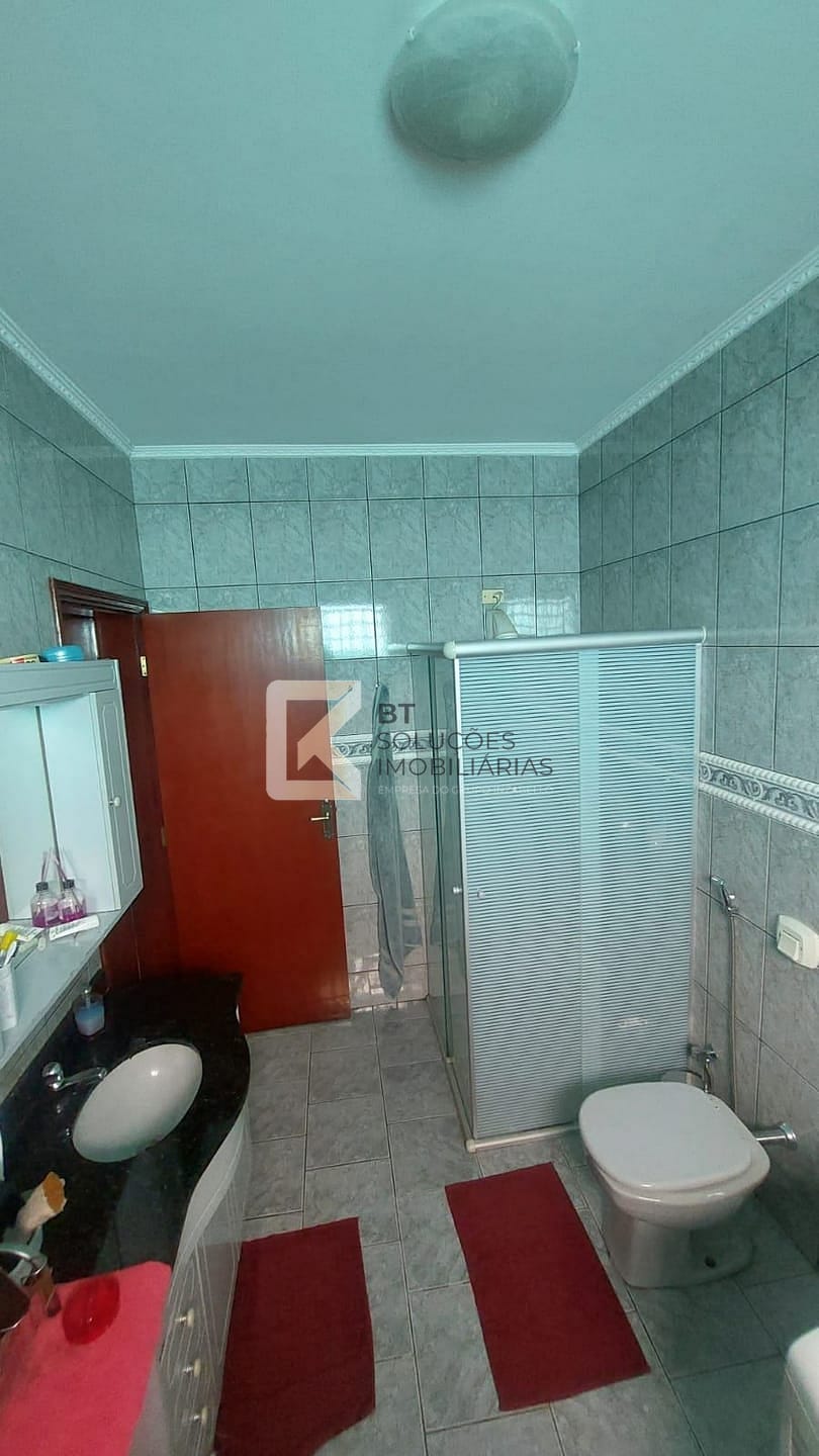 Casa à venda com 3 quartos, 208m² - Foto 16