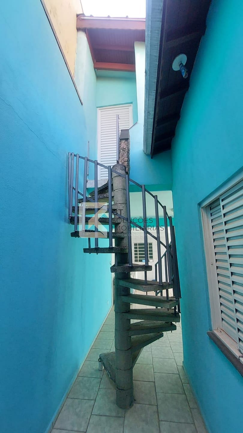 Casa à venda com 3 quartos, 208m² - Foto 11