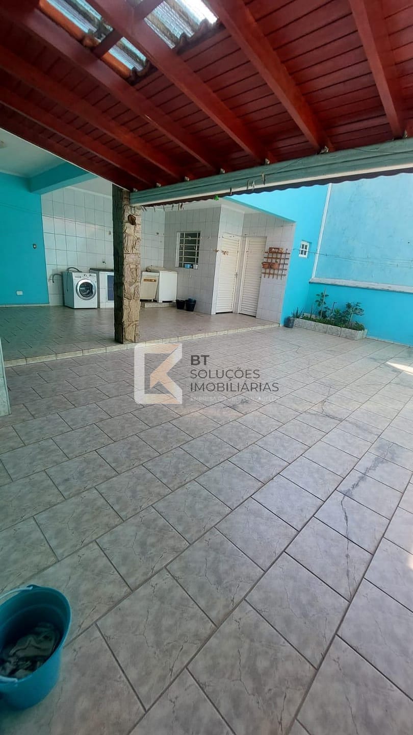 Casa à venda com 3 quartos, 208m² - Foto 9