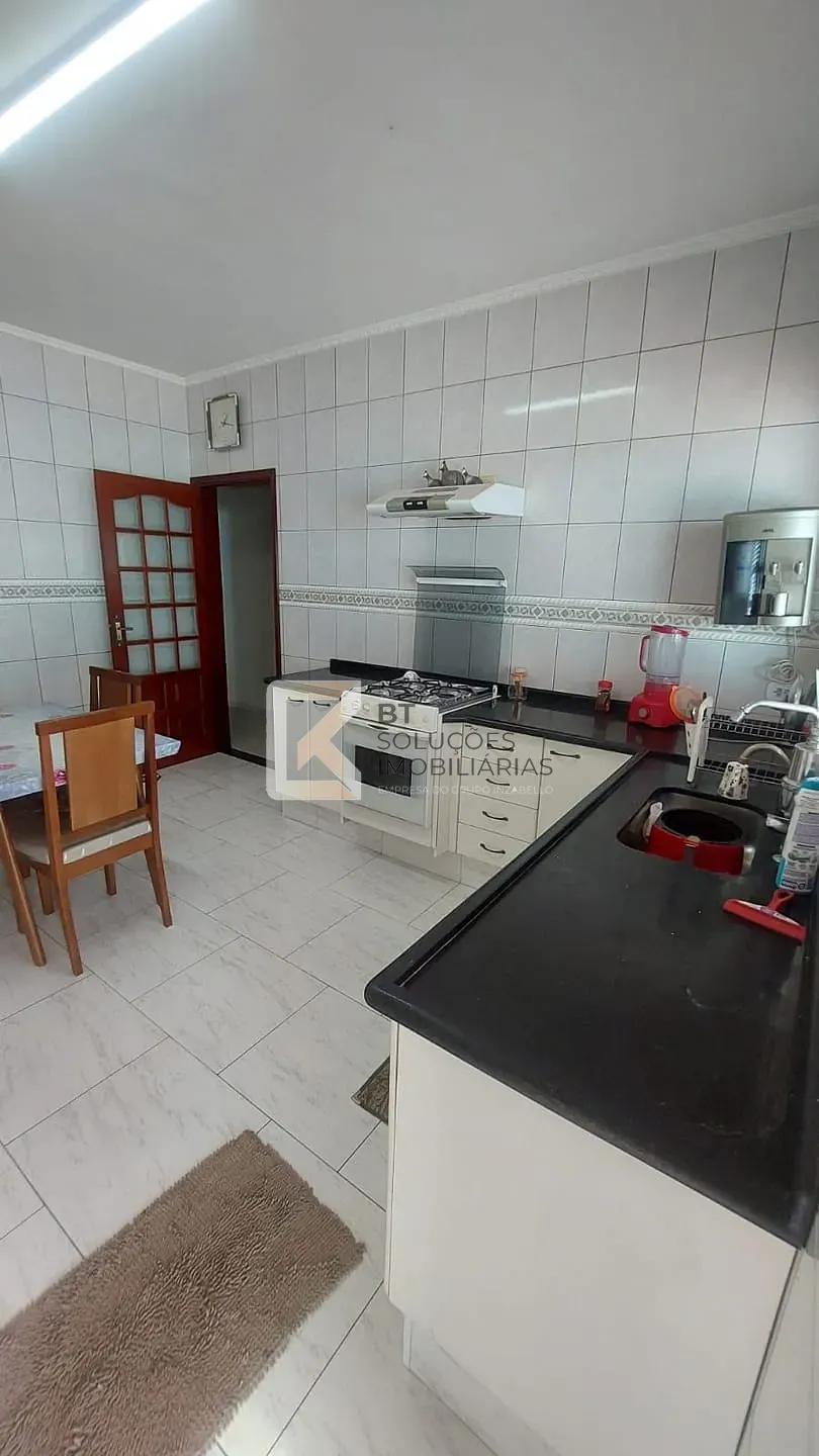 Casa, 3 quartos, 208 m² - Foto 3