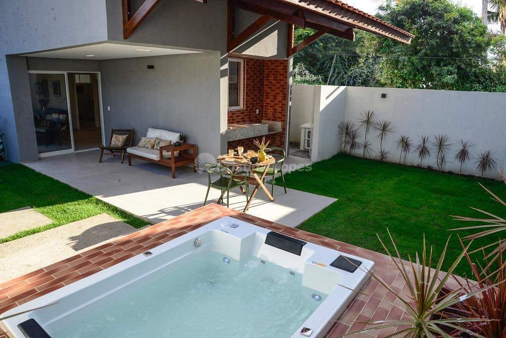 Casa, 4 quartos, 151 m² - Foto 1