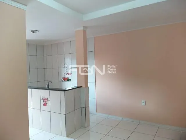 Casa 2 quartos e 1 banheiro, para alugar, no bairro Nova Vitoria em Camaçari