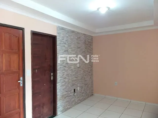 Casa 2 quartos e 1 banheiro, para alugar, no bairro Nova Vitoria em Camaçari