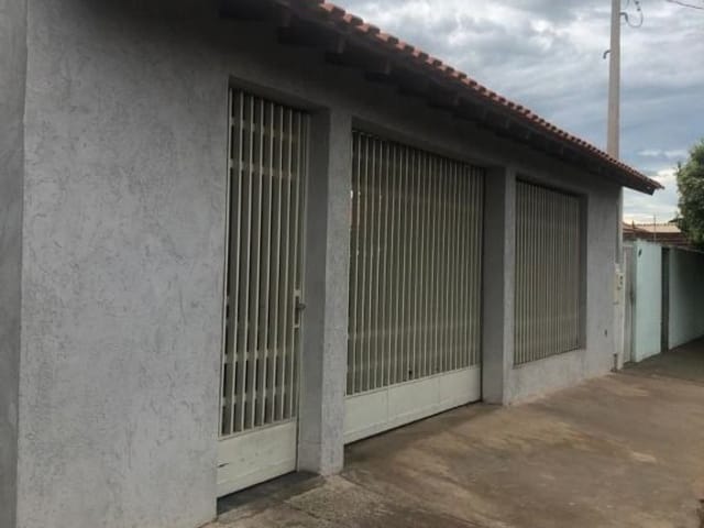 Casa com 142m² 2 quartos e 1 banheiro, à venda, no bairro Jardim Recanto dos Passaros em Birigui