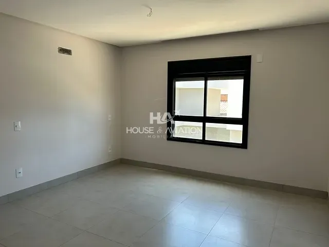 Casa com 230m² 3 quartos e 4 banheiros, à venda, no bairro Jardim Imperial em Aparecida de Goiânia