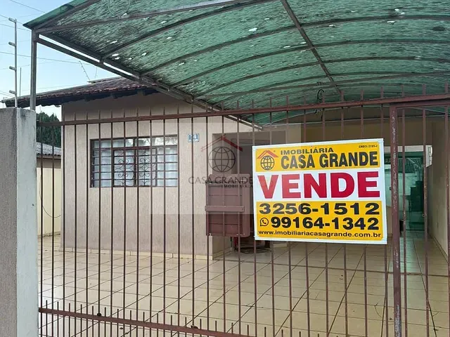 Casa com 480m² 3 quartos e 1 banheiro, à venda, no bairro Centro em Rolândia