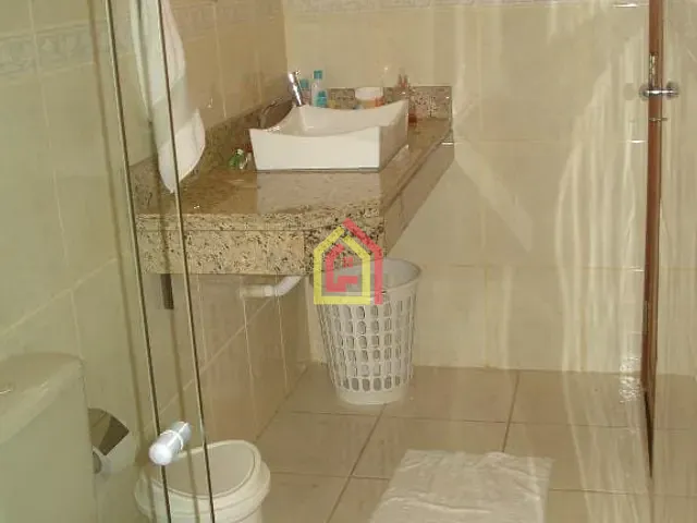Casa com 300m² 3 quartos e 3 banheiros, à venda, no bairro Cidade Nova em Marabá
