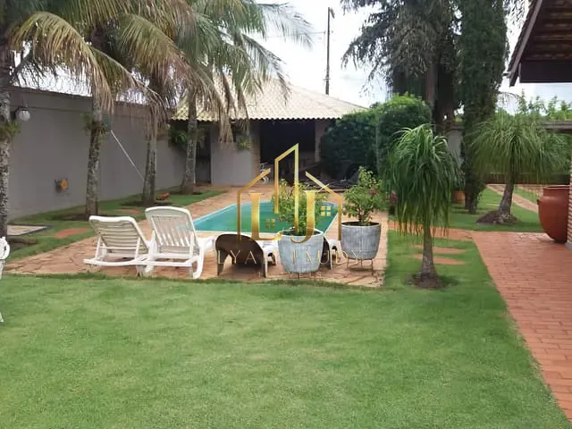 Casa com 1050m² 4 quartos e 1 banheiro, à venda, no bairro MIRAFLORES em Chapada dos Guimarães