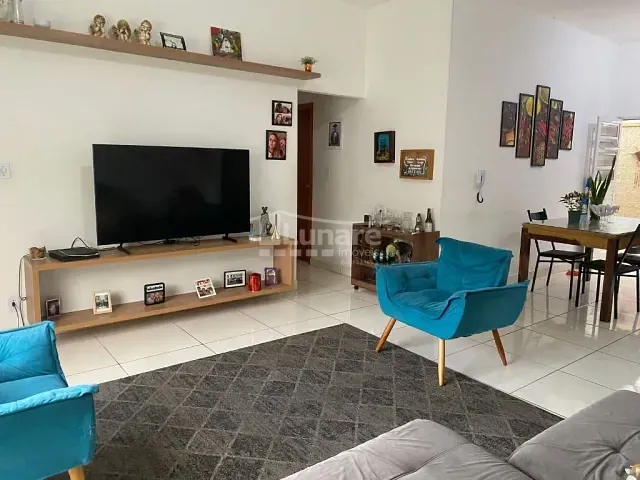 Casa com 136m² 2 quartos e 1 banheiro, à venda, no bairro Nogueira em Guararema