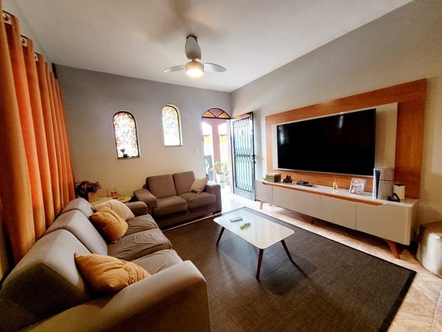 Casa com 229m² 2 quartos e 2 banheiros, à venda, no bairro Magalhães Bastos em Rio de Janeiro