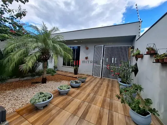 Casa com 360m² 3 quartos e 3 banheiros, à venda, no bairro San Fernando em Londrina