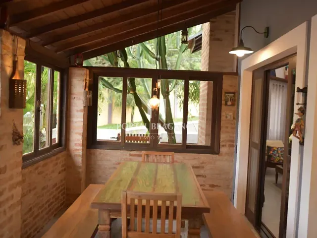 Casa com 520m² 3 quartos e 5 banheiros, à venda, no bairro Residencial Colinas de São Francisco em Bragança Paulista