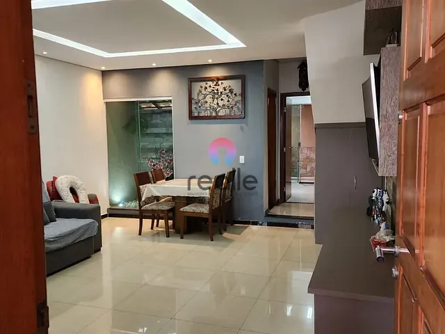 Casa com 140m² 3 quartos e 1 banheiro, à venda, no bairro Cabral em Contagem