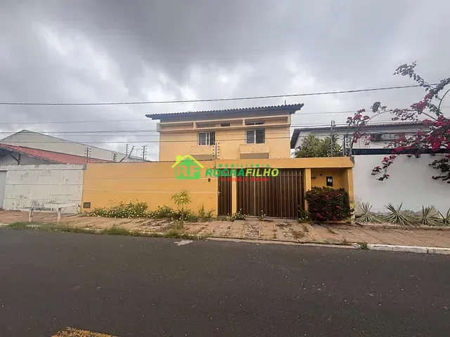 Casa com 300m² 5 quartos e 5 banheiros, para alugar, no bairro São Cristóvão em Teresina