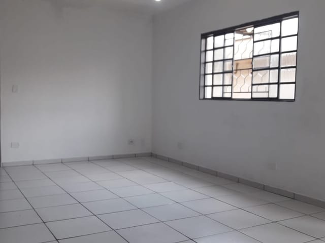Foto do Casa - ** CASA INDEPENDENTE - 3 DORM 70m² PARA LOCAÇÃO NO JARDIM VILA FORMOSA** | Rocha Marqueze Imóveis