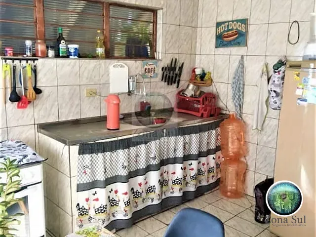 Casa com 300m² 3 quartos e 2 banheiros, à venda, no bairro Jardim Maria Jose em Votorantim