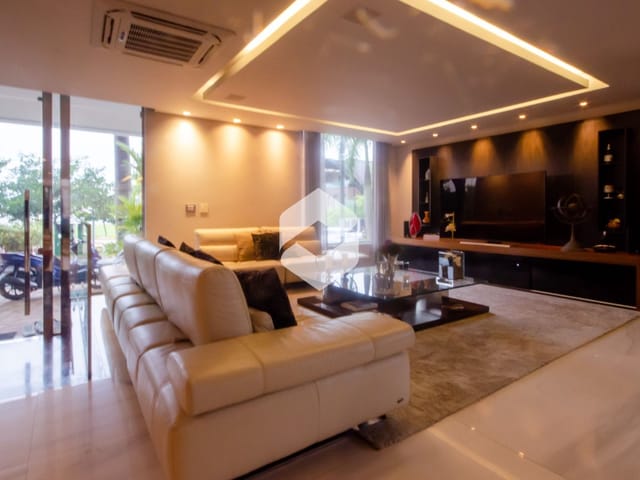 Casa com 900m² 6 quartos e 9 banheiros, à venda, no bairro Barra da Tijuca em Rio de Janeiro