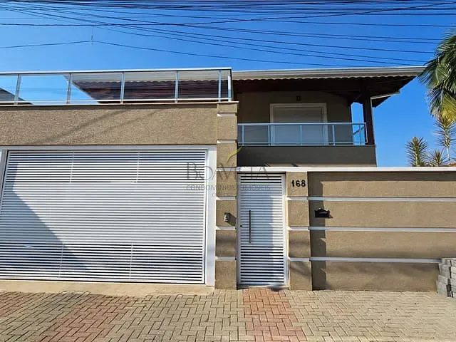 Casa com 360m² 2 quartos e 4 banheiros, à venda, no bairro Recanto Cachoeira em Piracaia