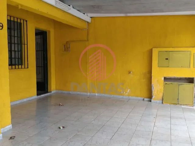 Casa com 250m² 3 quartos e 2 banheiros, à venda, no bairro Santo Antônio em Osasco