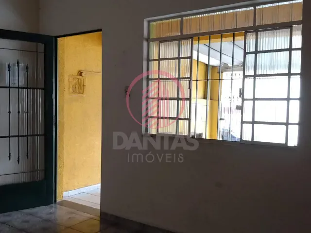 Casa com 250m² 3 quartos e 2 banheiros, à venda, no bairro Santo Antônio em Osasco