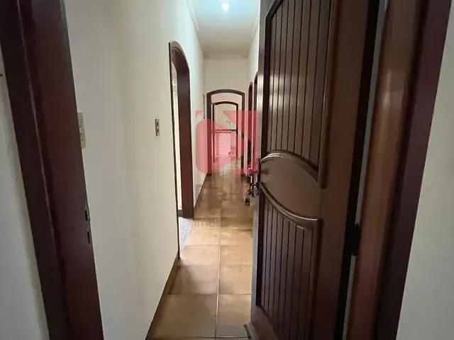 Casa com 1749m² 3 quartos e 4 banheiros, para alugar, no bairro Cidade Jardim em Pirassununga