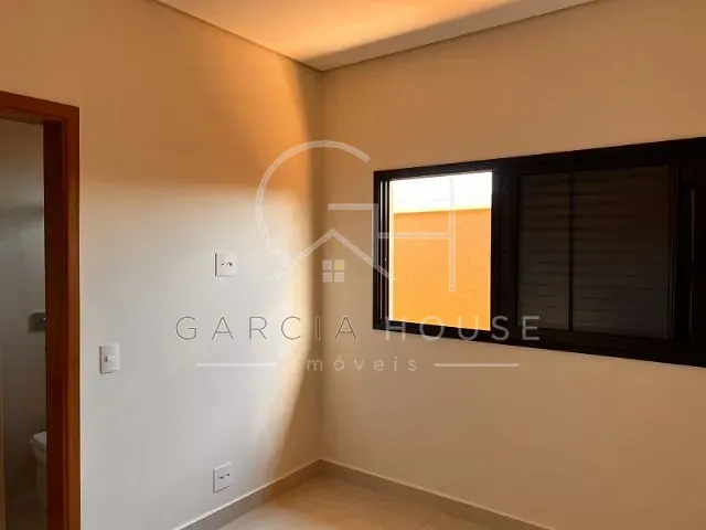 Casa com 250m² 3 quartos e 4 banheiros, à venda, no bairro Jardim Valencia em Ribeirão Preto