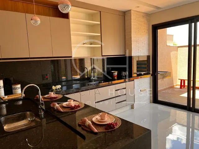 Casa com 250m² 3 quartos e 4 banheiros, à venda, no bairro Jardim Valencia em Ribeirão Preto