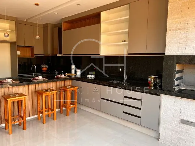 Casa com 250m² 3 quartos e 4 banheiros, à venda, no bairro Jardim Valencia em Ribeirão Preto