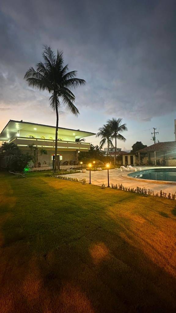 Casa, 6 quartos, 560 m² - Foto 2