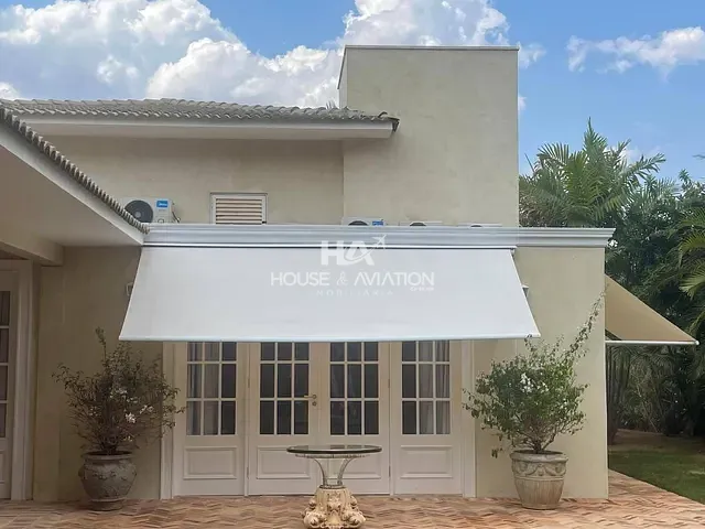 Casa com 1250m² 3 quartos e 4 banheiros, à venda, no bairro Residencial Aldeia do Vale em Goiânia