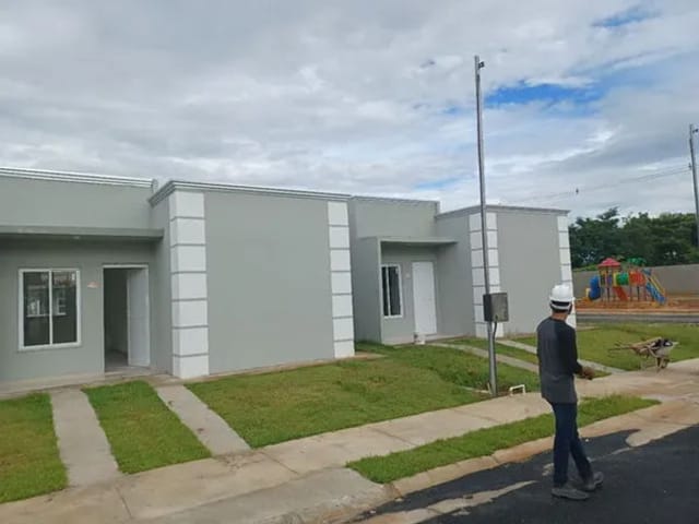 Casa com 55m² 1 quarto e 2 banheiros, à venda, no bairro Altos do Coxipó em Cuiabá