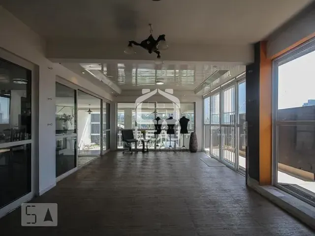 Casa com 760m² 6 quartos e 6 banheiros, à venda, no bairro Vila Tramontano em São Paulo