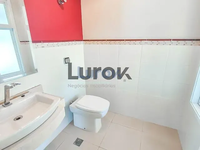 Casa com 375m² 3 quartos e 5 banheiros, à venda, no bairro Jardim Recanto em Valinhos