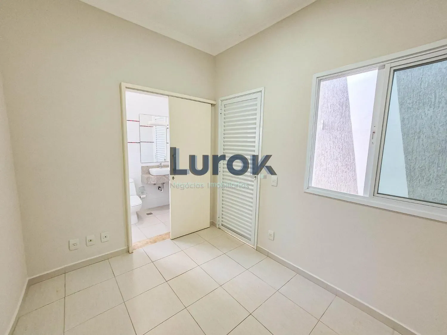 Casa, 3 quartos, 257 m² - Foto 37