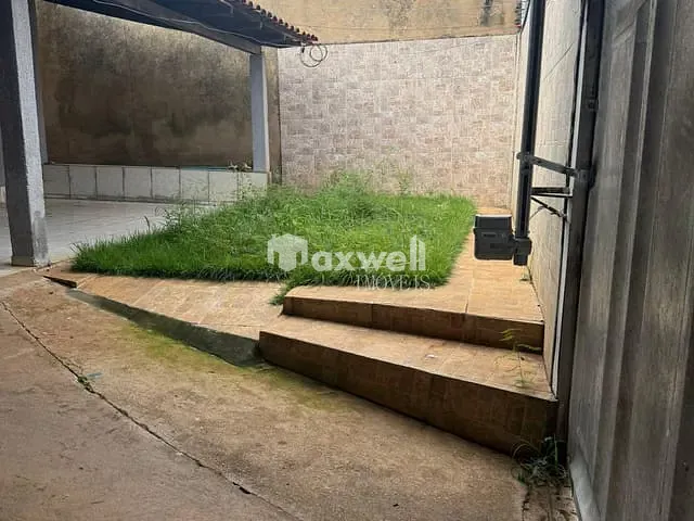 Casa 2 quartos e 1 banheiro, para alugar, no bairro Jardim Tiradentes em Aparecida de Goiânia