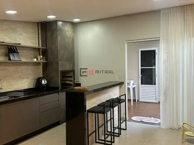 Casa 2 quartos e 1 banheiro, à venda, no bairro Heimtal em Londrina