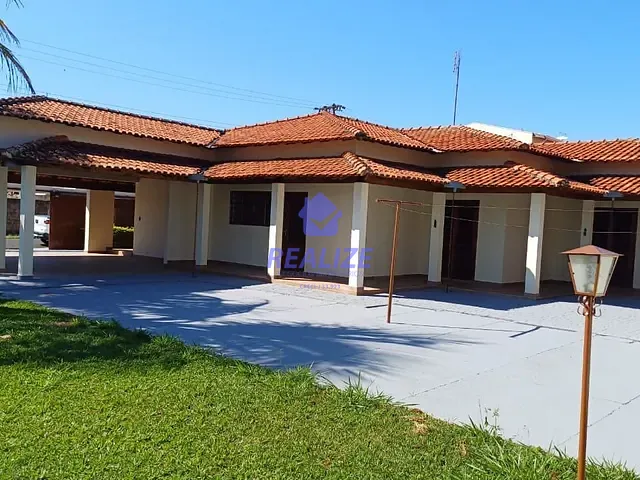 Casa 3 quartos e 4 banheiros, à venda, no bairro Parque Residencial Brabância I em Avaré