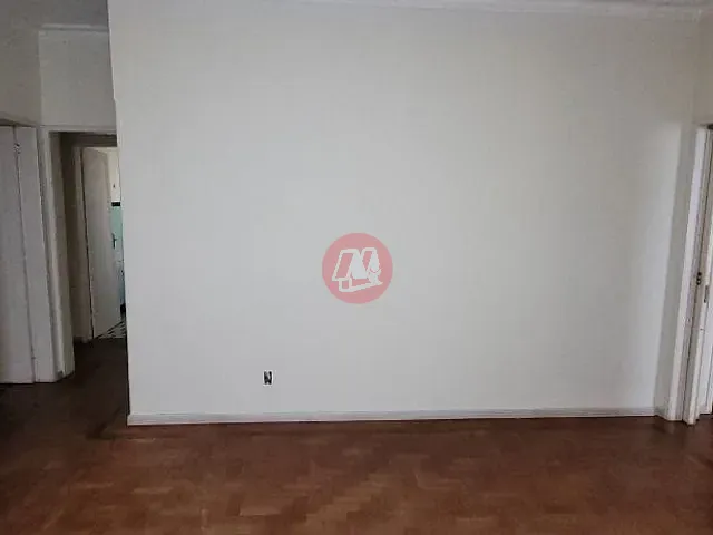 Casa com 513m² 4 quartos e 2 banheiros, à venda, no bairro Rio Branco em Porto Alegre
