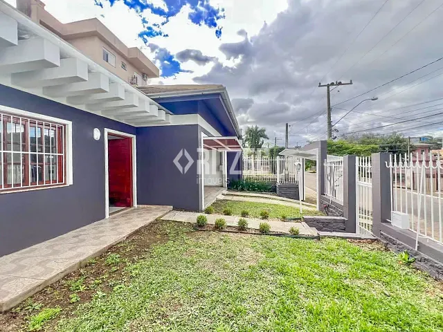 Casa com 500m² 2 quartos e 3 banheiros, à venda, no bairro Vila Nova em Novo Hamburgo